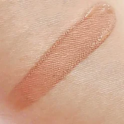 Lip Gloss Long-Lasting Liquid Lipstick Meet Matt(e) Hughes von The Balm