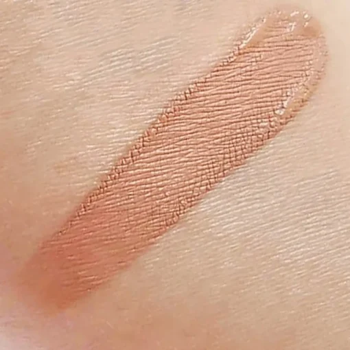 Lip Gloss Long-Lasting Liquid Lipstick Meet Matt(e) Hughes von The Balm