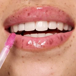 Lipgloss Extreme Shine Volume Lipgloss von Essence