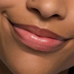 Lippenpflege JUICY BOMB Glossy Butter Balm von Essence