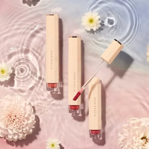 Lippenstift Blooming Edition Satin Glow Lip Stain von DEAR DAHLIA