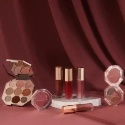 Lippenstift Petal Touch Lip Stain von DEAR DAHLIA
