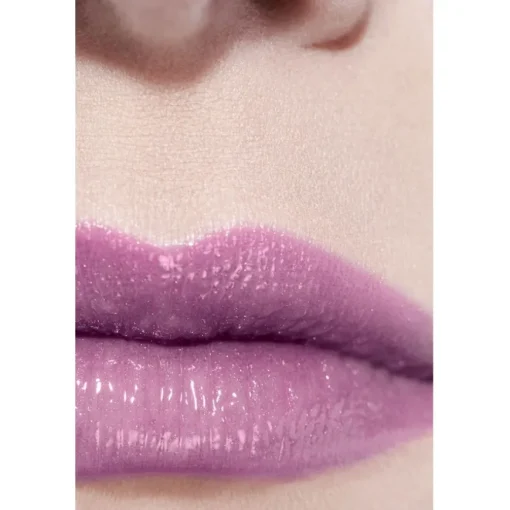 LIPPENSTIFTE ROUGE COCO BAUME - GLÄNZEND Getönter, feuchtigkeitsspendender, verschönernder Lippenbalsam mit individueller Farbintensität von CHANEL