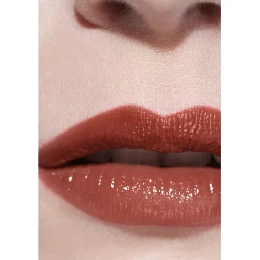 LIPPENSTIFTE ROUGE COCO FLASH Colour, Shine, Intensity In A Flash von CHANEL
