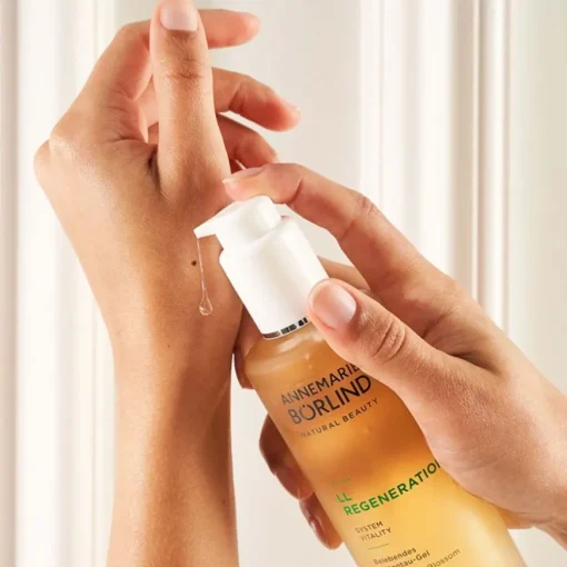 LL REGENERATION Belebendes Blütentau-Gel von ANNEMARIE BÖRLIND