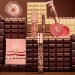 Love it a Choco'Lot Blush Mousse von Essence
