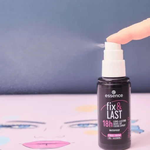 Make-up Fix & Last 18h Long-Lasting Make-Up Fixing Spray von Essence