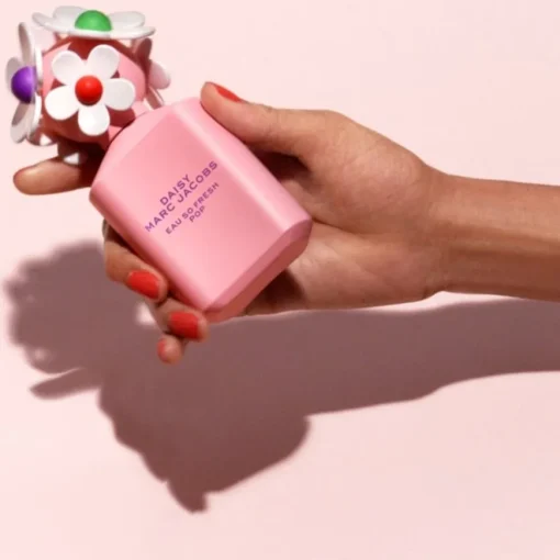 Marc Jacobs Daisy Eau So Fresh Eau de Toilette Spray Porenverfeinerndes Gesichtstool