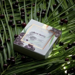 Maskenbehandlung UFO Mask Acai Berry von Foreo