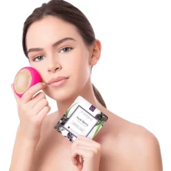 Maskenbehandlung UFO Mask Acai Berry von Foreo