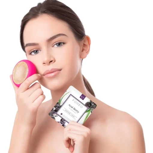 Maskenbehandlung UFO Mask Acai Berry von Foreo