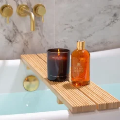 Mesmirising Oudh Accord & Gold Scented Candle von Molton Brown