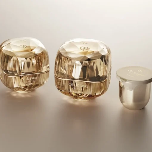 Moisturizer La Crème von Clé de Peau Beauté