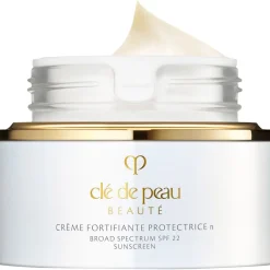 Moisturizer Protective Fortifying Cream N von Clé de Peau Beauté