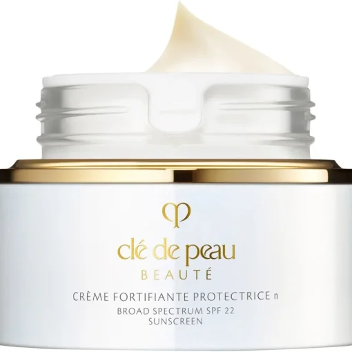Moisturizer Protective Fortifying Cream N von Clé de Peau Beauté