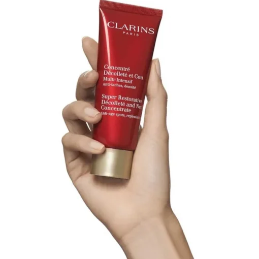 Multi-Intensive 50+ Concentré Décolleté & Cou von CLARINS