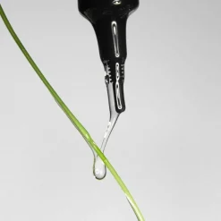 MÁDARA Kopfhaut-Peelingserum