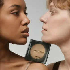 MÁDARA Soft Silk Mineral Powder Air Equal