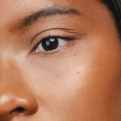 MÁDARA The Concealer