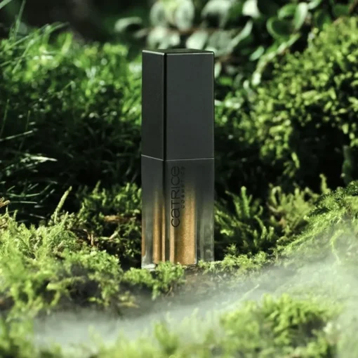 MYSTIC FOREST Metallic Liquid Eyeshadow von Catrice