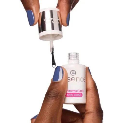 Nagellack Extreme Last Top Coat von Essence