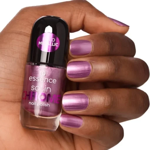Nagellack Satin CHROME Nail Polish von Essence