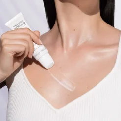 NATUCOLLAGEN BOOST Hals & Dekolleté Serum von ANNEMARIE BÖRLIND