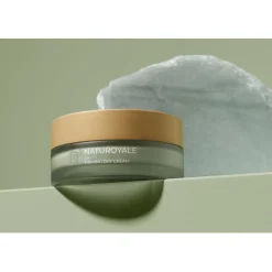 NATUROYALE Firming Day Cream von ANNEMARIE BÖRLIND