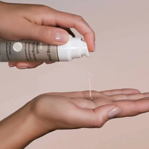 No Frizz Smooth Styling Serum von Living Proof