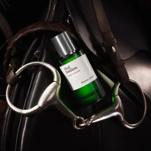 Olfactory Escapes Extrait de Parfum Spray Oud Stallion von Maison Crivelli