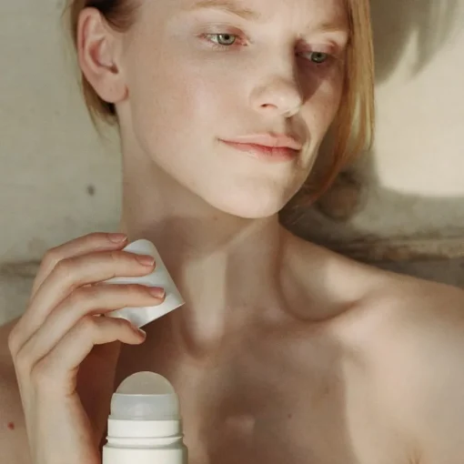 Pflege Herbal Deodorant von MÁDARA