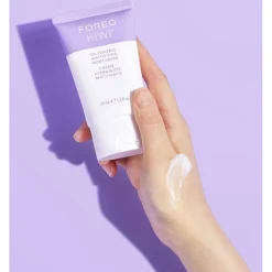 Pflege Oil Control Mattifying Moisturizer KIWI von Foreo