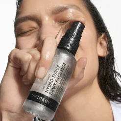 Porenpflege und Reinigung Hydro-surge Dewy Face Mist von The INKEY List