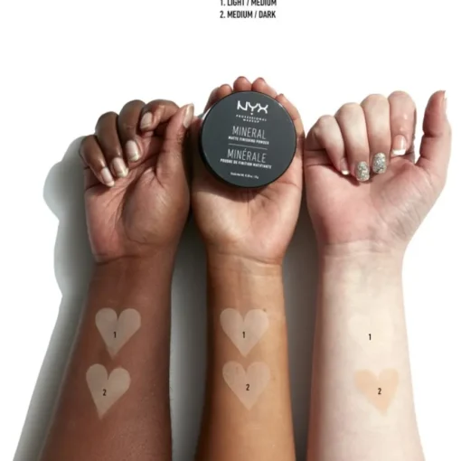 Puder Mineral Finishing Powder von NYX Professional Makeup