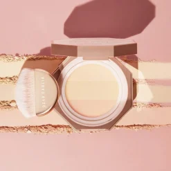 Puder Sheer Light Finishing Powder von DEAR DAHLIA