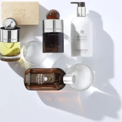 Re-Charge Black Pepper Eau de Parfum Spray von Molton Brown