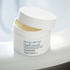 Reinigung Deep sleep bath soak von This Works