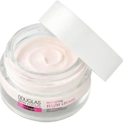 Revitagen Restoring Night Cream von Douglas Collection