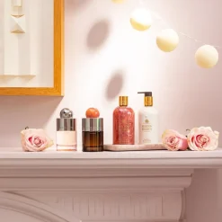 Rose Dunes Eau de Toilette Spray von Molton Brown