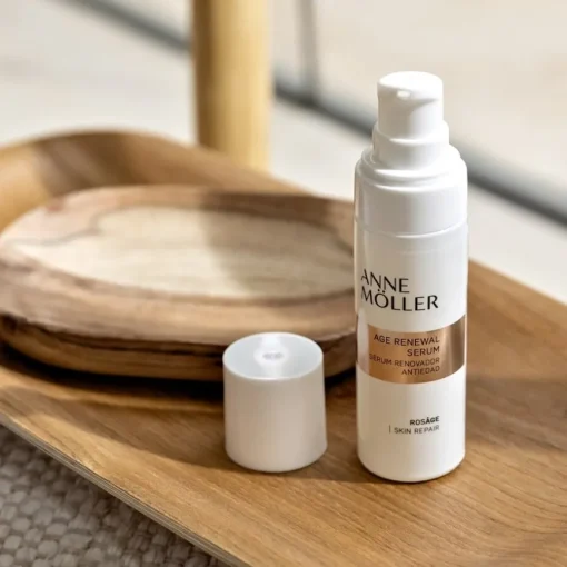 Rosâge Age Renewal Serum von Anne Möller
