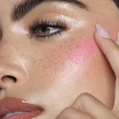 Rouge Blurring Serum Blush von Anastasia Beverly Hills