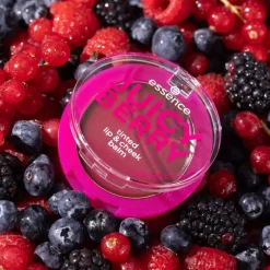 Rouge Juicy Berry Tinted Lip & Cheek Balm von Essence