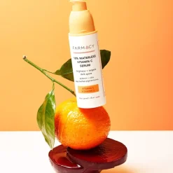 Seren & Kur 10% Waterless Vitamin C Serum von Farmacy Beauty