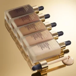 Seren Futurist Skintint Serum Foundation von Estée Lauder