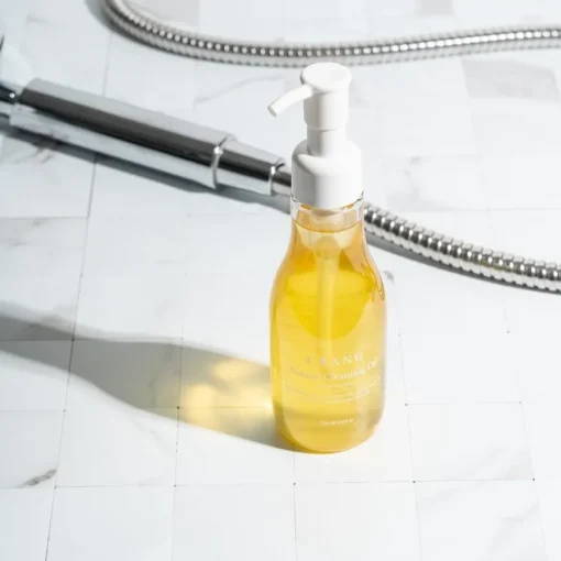 Serum & Essence Natural Cleansing Oil von URANG