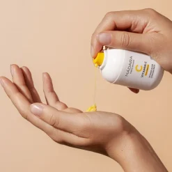 Serum Vitamin C Intense Glow Concentrate von MÁDARA