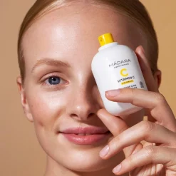 Serum Vitamin C Intense Glow Concentrate von MÁDARA
