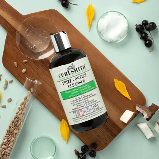 Shampoo & Co-Wash Frizz Control Cleanser von Curlsmith