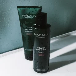 Shampoo Colour & Shine Shampoo von MÁDARA