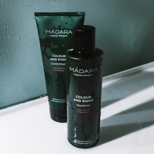 Shampoo Colour & Shine Shampoo von MÁDARA